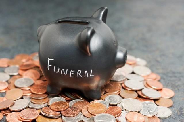What Goes into the Expense of a Funeral Service?