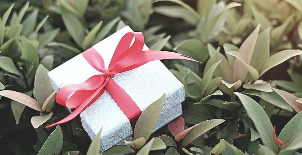 Meaningful Gift Ideas For Someone Who Has Recently Lost Someone